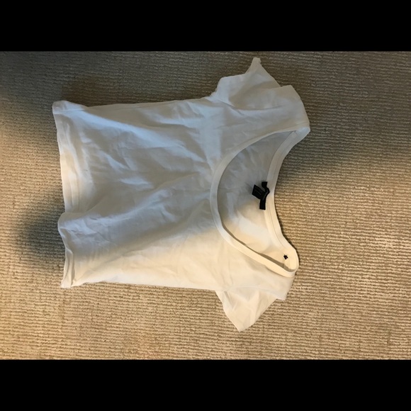 Forever 21 white cropped tshirt - Picture 2 of 3